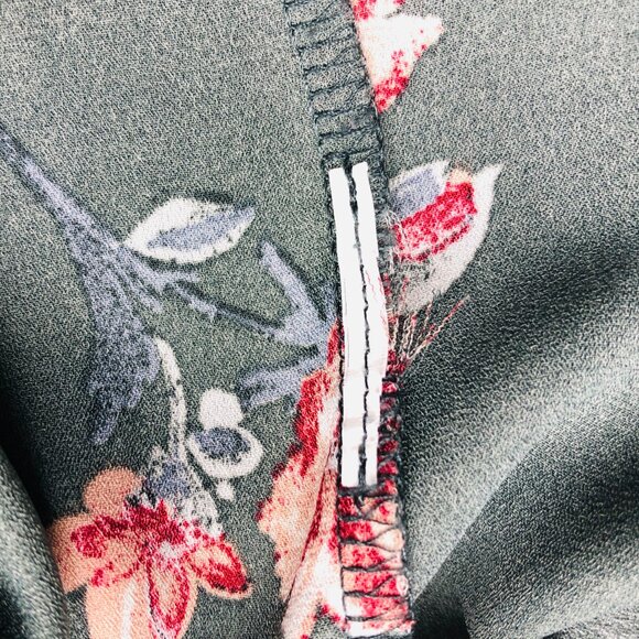 Dark Green High Neck Lace Yoke Sleeveless Blouse Ruffled Cap Sleeves Size Large - Picture 9 of 12